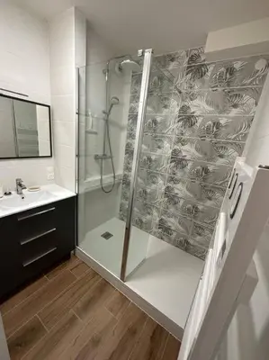 Salle de bains dans l'établissement Green Oasis