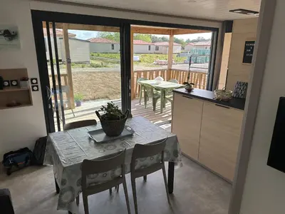 Cuisine ou kitchenette dans l'établissement Cottage parc résidentiel de loisir