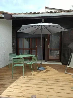 Terrasse ou espace extérieur de l'établissement Charmante villa patio proche de l'océan