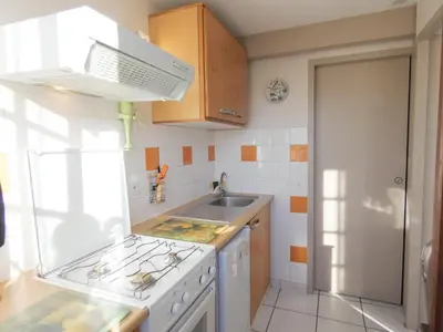 Cuisine ou kitchenette dans l'établissement Gite des pignons