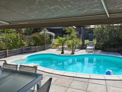 Piscine de l'établissement Villa DO MI SI LA DO RE ou située à proximité