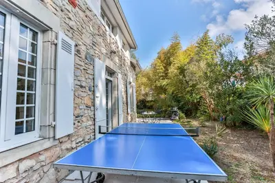 Tennis de table au sein de l'établissement Embruns - Location vacances capbreton superbe villa avec jardin et piscine chauffée ou à proximité