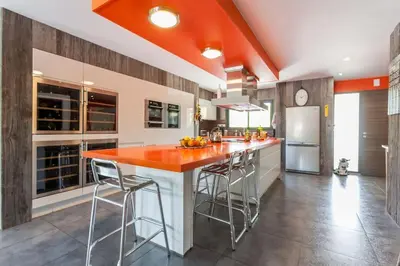 Cuisine ou kitchenette dans l'établissement villa 26 PAX Bassin Arcachon