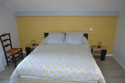Un ou plusieurs lits dans un hébergement de l'établissement maison 3 classée étoiles à,proximité de Contis Plage