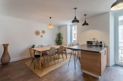 Cuisine ou kitchenette dans l'établissement L'Apaisant - Un coin de sérénité au cœur de Dax