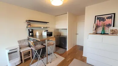 Cuisine ou kitchenette dans l'établissement Studio ultra cosy et chic avec vue sur l'océan 3*