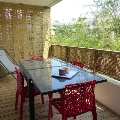 Residence Coeur boise appartement avec terrasse et wifi Espace vert
