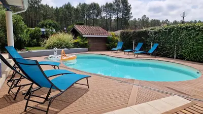 Piscine de l'établissement La Villa du Marensin ou située à proximité