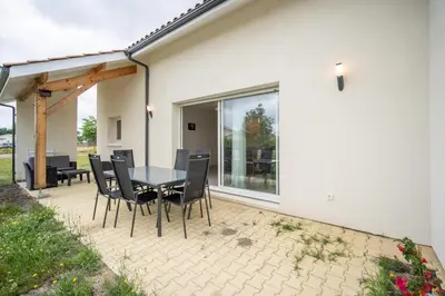 Terrasse ou espace extérieur de l'établissement Entre lacs & Océan - Maison climatisée avec jardin