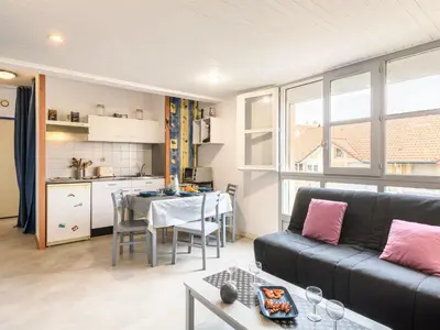 Cuisine ou kitchenette dans l'établissement Studio Galerie Casino by Interhome