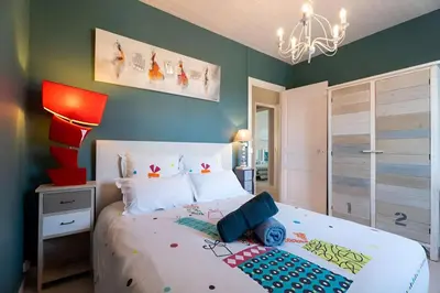 Un ou plusieurs lits dans un hébergement de l'établissement Villa Souleillous, basco landaise de prestige, 500m de la plage