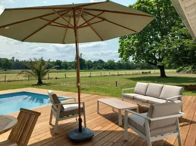 Piscine de l'établissement Maison neuve avec piscine chauffée, 4 kms de Contis plage ou située à proximité