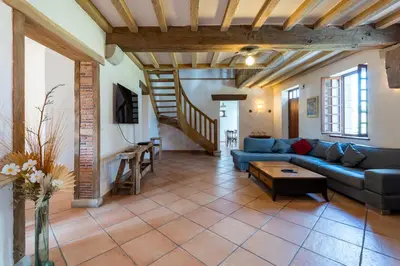 Coin salon dans l'établissement Lou Grith - Maison pour 10 avec piscine privée