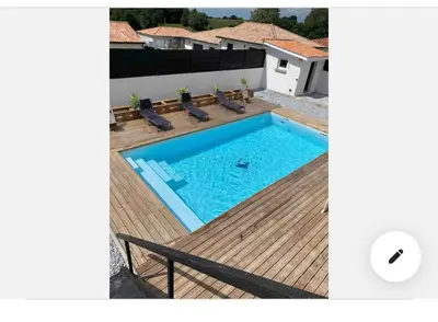 Piscine de l'établissement Maison au calme avec piscine ou située à proximité