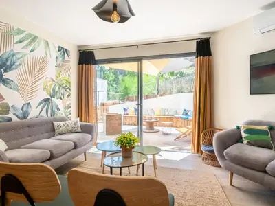 Coin salon dans l'établissement Holiday Home Ocean forest by Interhome