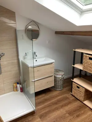 Salle de bains dans l'établissement Appartement cosy avec grande terrasse