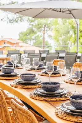 Restaurant ou autre lieu de restauration dans l'établissement Villa Pyla Vue Mer plage à pied