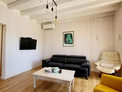 Coin salon dans l'établissement Villa rénovée à Capbreton: 8 pers, grand jardin, proche plage et commodités - FR-1-413-226