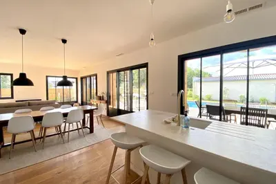 Plan de l'établissement Villa neuve climatisée avec piscine chauffée