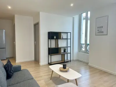 Coin salon dans l'établissement L'AUTHENTIQUE - Moderne - Central