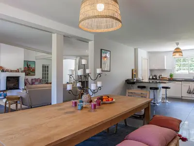 Cuisine ou kitchenette dans l'établissement Villa Caloye by Interhome