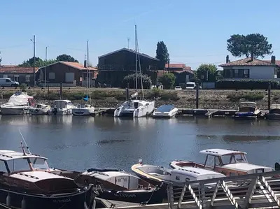 Vue sur la rivière ou le fleuve situé(e) à proximité de la maison de vacances