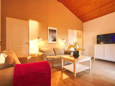 Télévision ou salle de divertissement dans l'établissement Holiday Home Les Cottages du Lac M4 Privilège by Interhome
