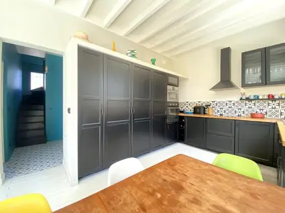 Cuisine ou kitchenette dans l'établissement Agréable villa à Pyla plage