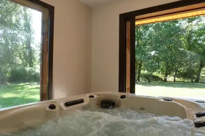 Plan de l'établissement Chalet en forêt landaise avec jacuzzi dintérieur