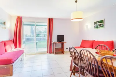 Télévision ou salle de divertissement dans l'établissement Village Moliets - maeva Home - 2 Pièces 5 Personnes Confort MAE-7861