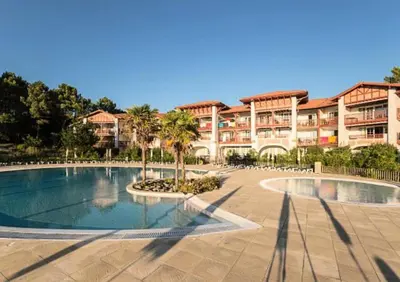 Piscine de l'établissement Résidence Le Domaine de Gascogne - maeva Home - Appartement 2 pièces 4 personnes Confort MAE-4457 ou située à proximité