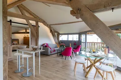Coin salon dans l'établissement L'Aparté