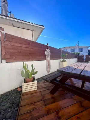 Balcon ou terrasse dans l'établissement Casa Del Sol - T2 au Cœur du BassinPort Teich 5'
