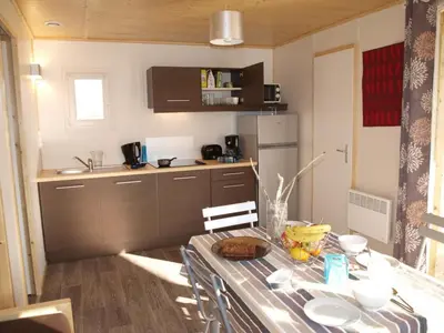Cuisine ou kitchenette dans l'établissement La lamproie