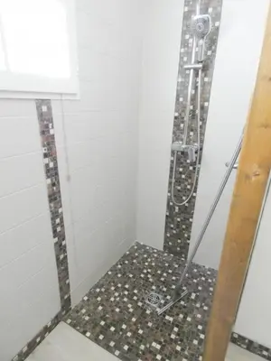 Salle de bains dans l'établissement La caminade