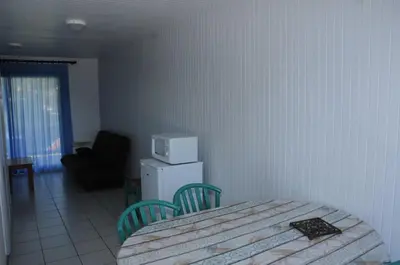 Télévision ou salle de divertissement dans l'établissement Arbousiers