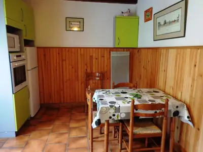 Cuisine ou kitchenette dans l'établissement Lagrange