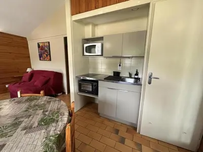 Cuisine ou kitchenette dans l'établissement Les bruyeres