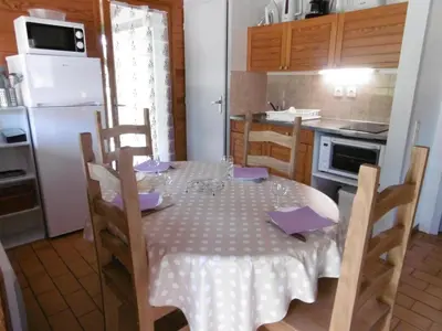 Cuisine ou kitchenette dans l'établissement La brande