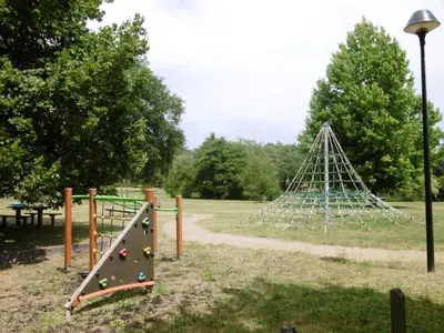 Aire de jeux pour enfants de l'établissement La callune