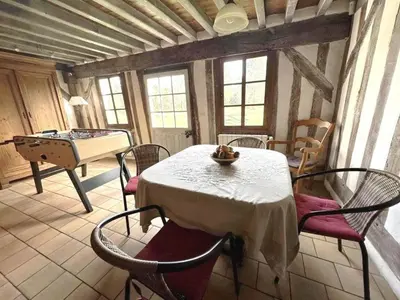 Coin salon dans l'établissement Le bourrut
