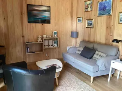 Coin salon dans l'établissement KBAIA le chalet océan