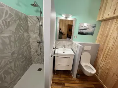 Salle de bains dans l'établissement Le chalet Hosta