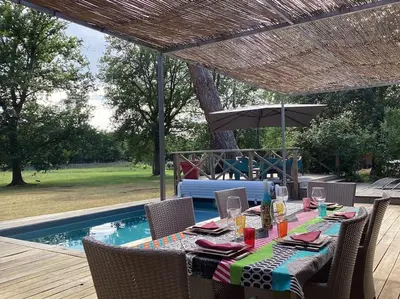 Piscine de l'établissement La Maison Tipasa ou située à proximité