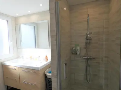 Salle de bains dans l'établissement La villa du point du jour