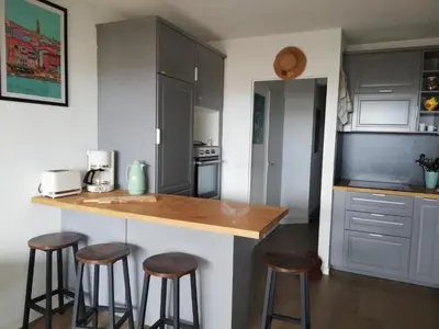 Cuisine ou kitchenette dans l'établissement Studio cosy
