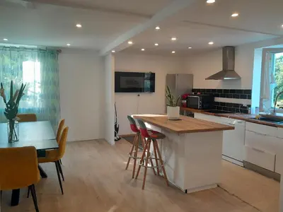 Cuisine ou kitchenette dans l'établissement Vacances entre plage et montagnes