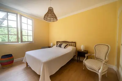 Un ou plusieurs lits dans un hébergement de l'établissement Appartement pour 6 personnes- Villa LOU BOUSQUET étage