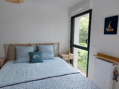 Un ou plusieurs lits dans un hébergement de l'établissement T3 de Standing entre Lac et Mer à Hossegor, Lumineux avec Balcon, Parking et Wifi Inclus - FR-1-239-1006