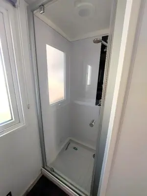 Salle de bains dans l'établissement Mobil Home Denise et Michel